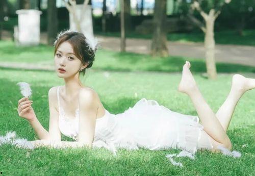 吃大瓜网红女,揭秘网络红人的幕后生活