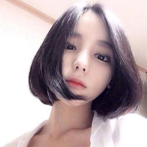 短头发女孩网红吃瓜,揭秘娱乐圈幕后真相