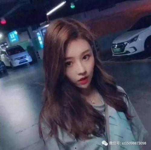 抖音网红模特吃瓜