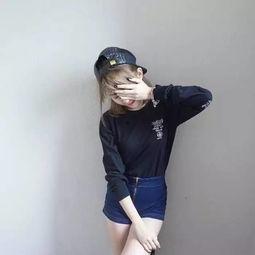 吃瓜网红拍照姿势图男