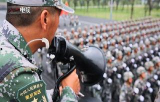 中国军网记者吃瓜,军营里的那些趣闻轶事